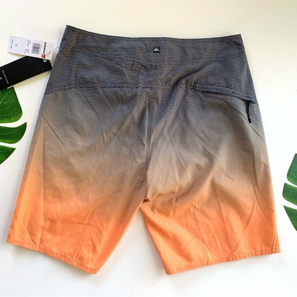 🔥QUIKSILVER New Fader “20 Board Shorts🔥 - Picture 4 of 9